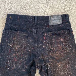 Levi's Black paint splattered distressed boyfriend jeans 28/29